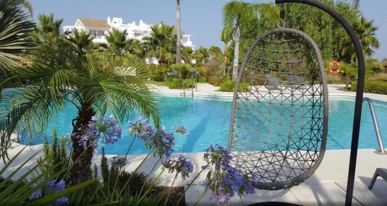 Alcazaba Lagoon Estepona Golf Apartment Exterior photo